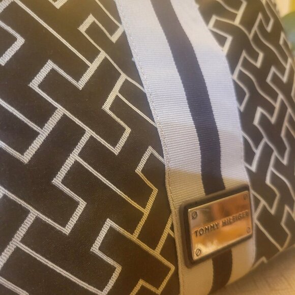 Tommy Hilfiger Hobo Shoulder Bag - Brown/Cream - Picture 7 of 12